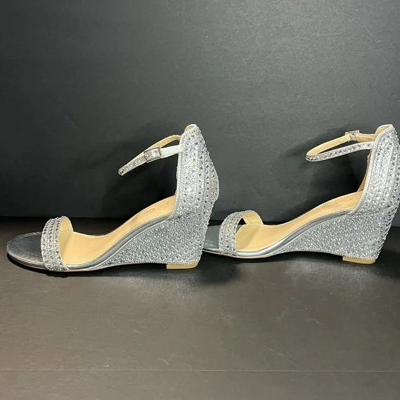 New Betsey Johnson Silver Rhinestone Debie Wedge Heel Shoes Size 8.5 - Picture 8 of 12